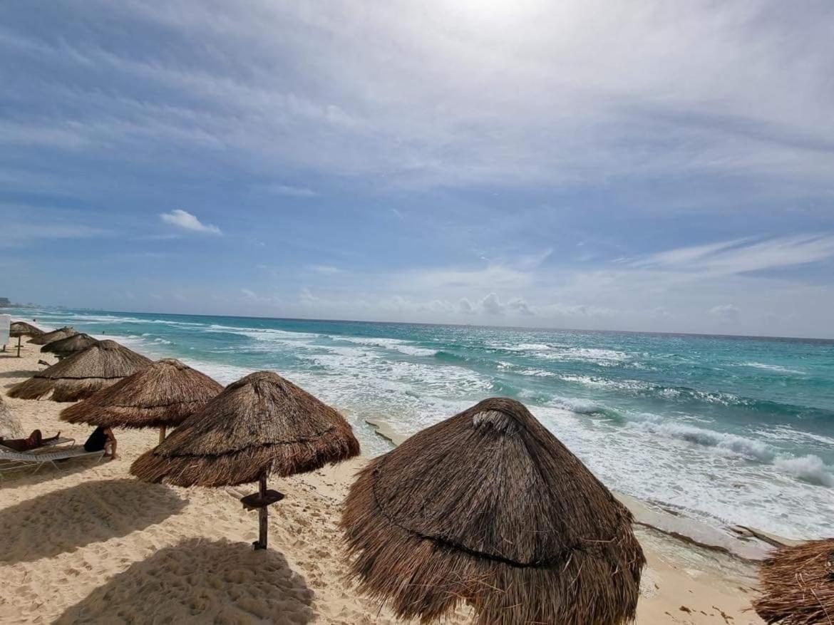 Suite Brisas Cancun Luaran gambar