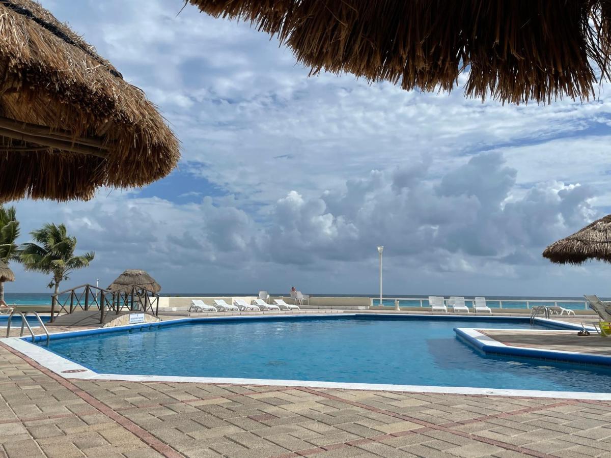 Suite Brisas Cancun Luaran gambar